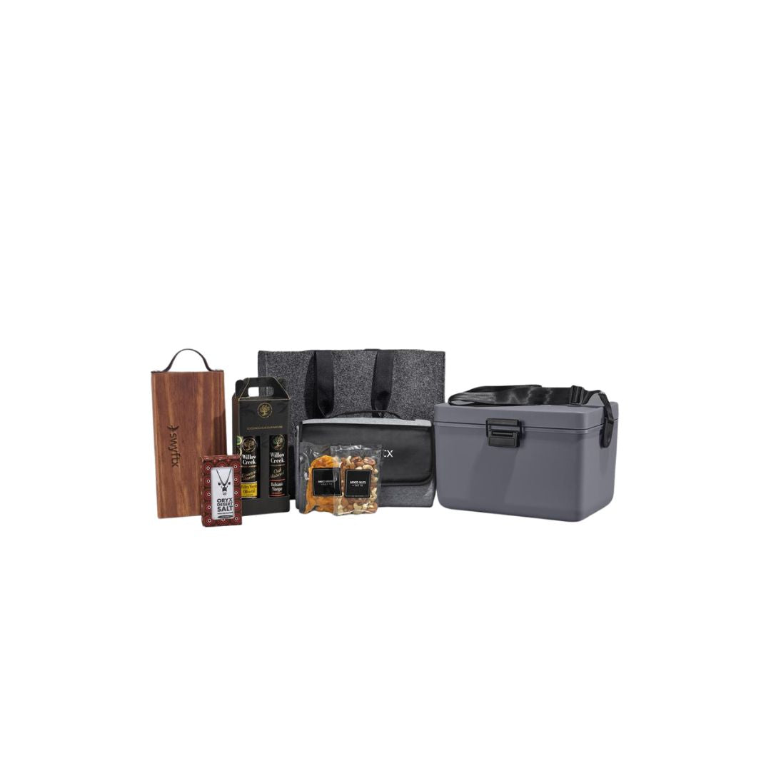 YATTA Trailside Treasure 8 Piece Set Hamper